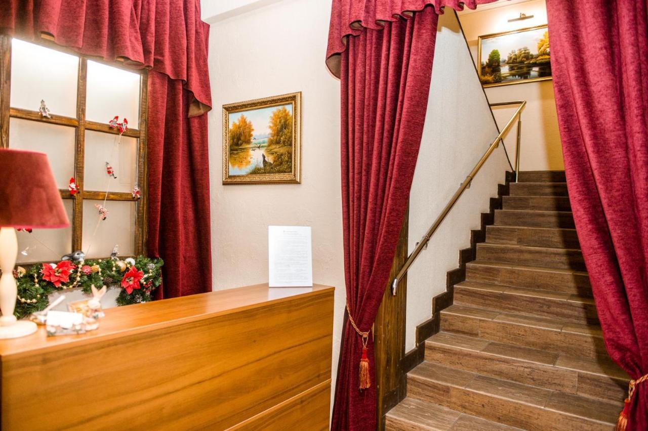 Hotel Veselyj Zajets Pirnove Zewnętrze zdjęcie